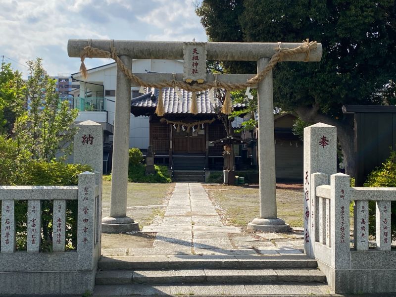 天祖神社の写真です。This is a photo of Tenso Shrine.