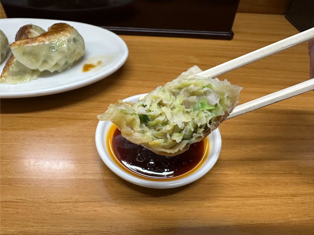 足立区梅島駅「ふうりゅう」本店の担々麺と餃子