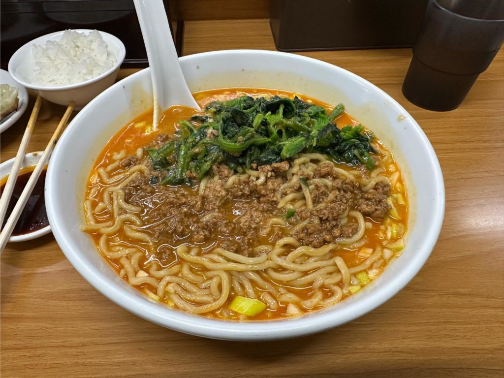 足立区梅島駅「ふうりゅう」本店の担々麺と餃子