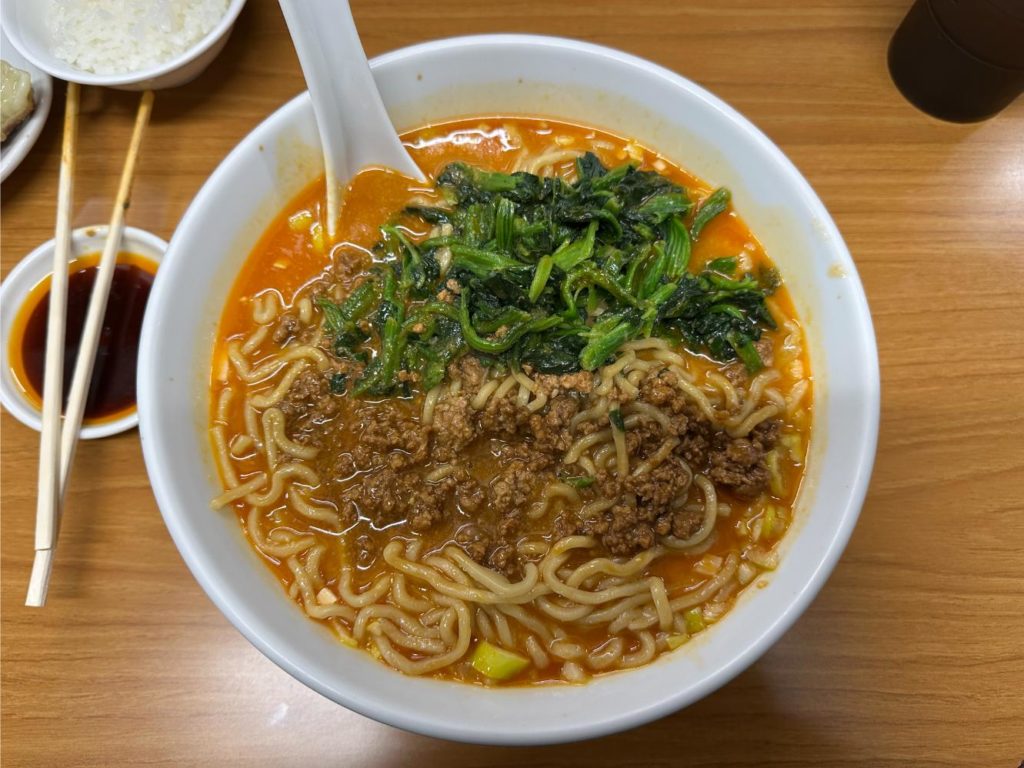 足立区梅島駅「ふうりゅう」本店の担々麺と餃子