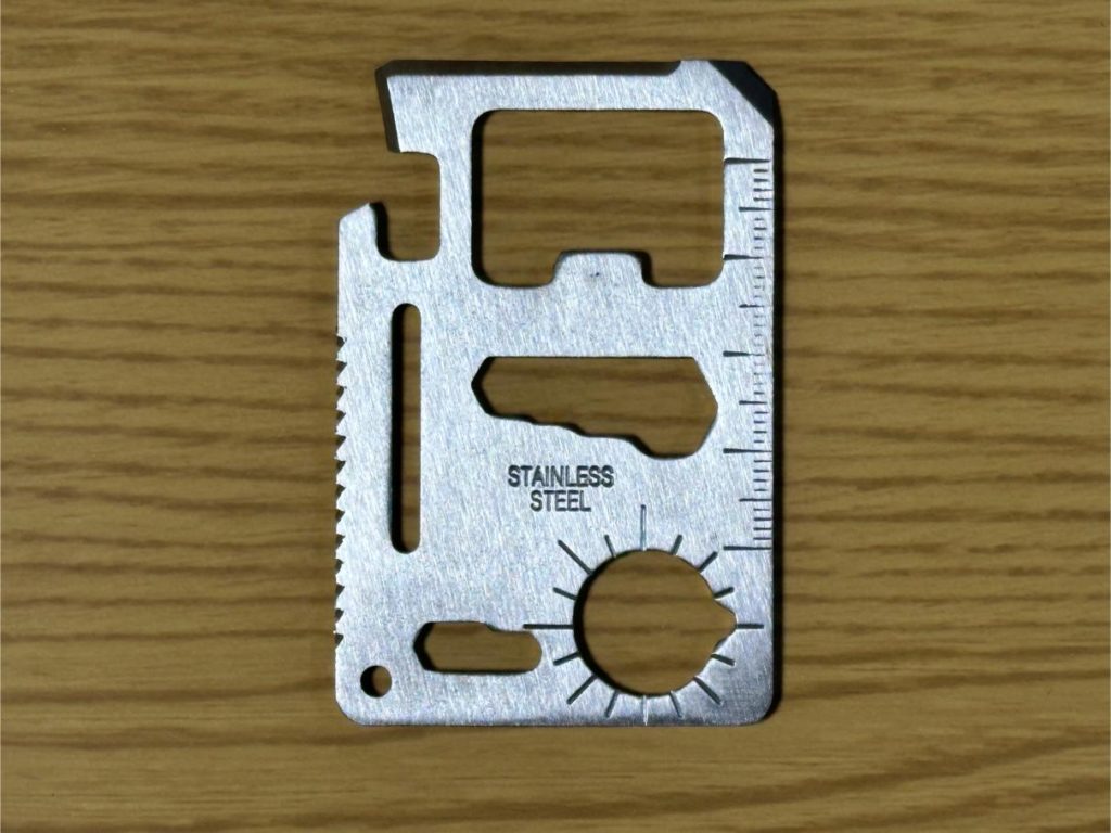 100均最強ギア！セリアのマルチツールプレート