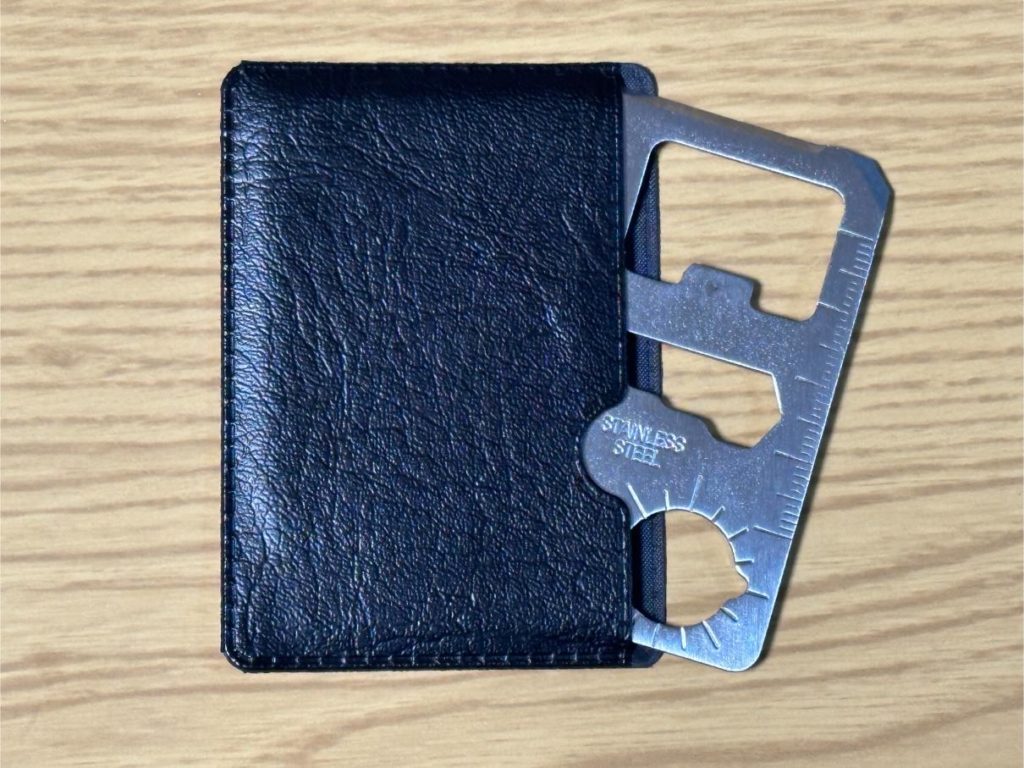 100均最強ギア！セリアのマルチツールプレート