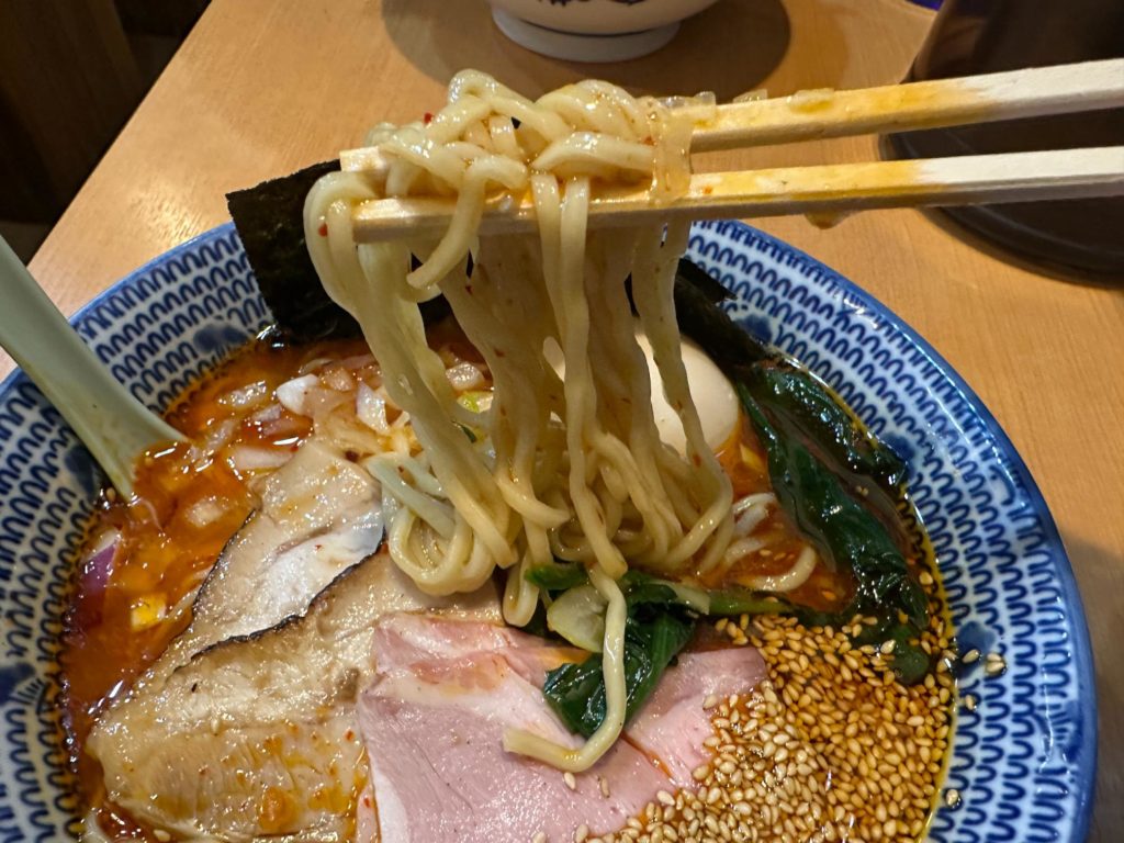 大森駅北口直結『中華そば円月』辛味噌特製らーめん実食レビュー|ハマグリ出汁と辛味噌が絡む一杯