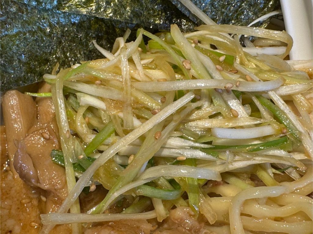 本八幡『二九八家いわせ』味噌全部入りら~麺が旨すぎる濃厚豚骨味噌レポ&行列必至の人気店徹底レビュー